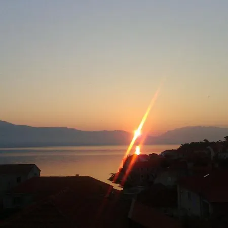 Apartman Ruza Vjetrova *