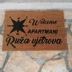 Ruza Vjetrova * ポスティレ