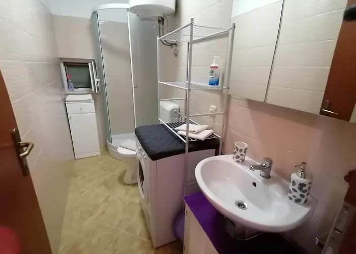 Ruza Vjetrova דירה *