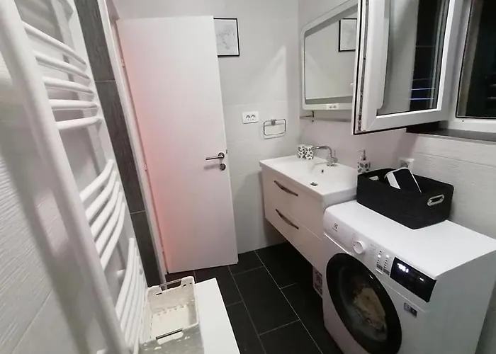 Appartement Ruza Vjetrova *