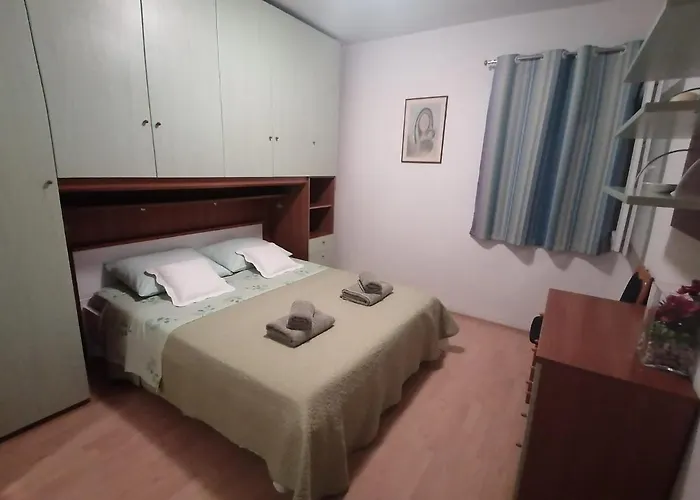 Ruza Vjetrova Postira